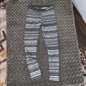 💚〰️Nike Pros〰️💚